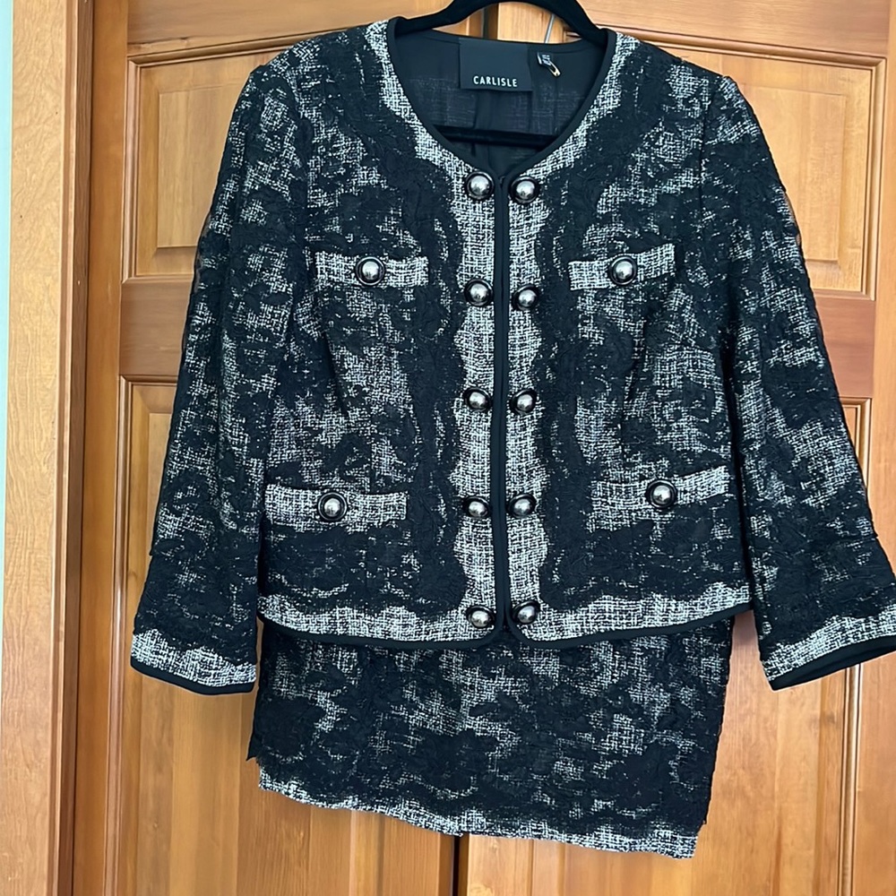NWT Black tweed with lace overlay skirt suit sz 12